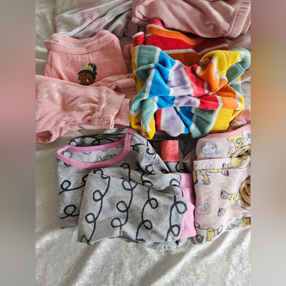 Pajamas Sets Girls Size 12-18 mths